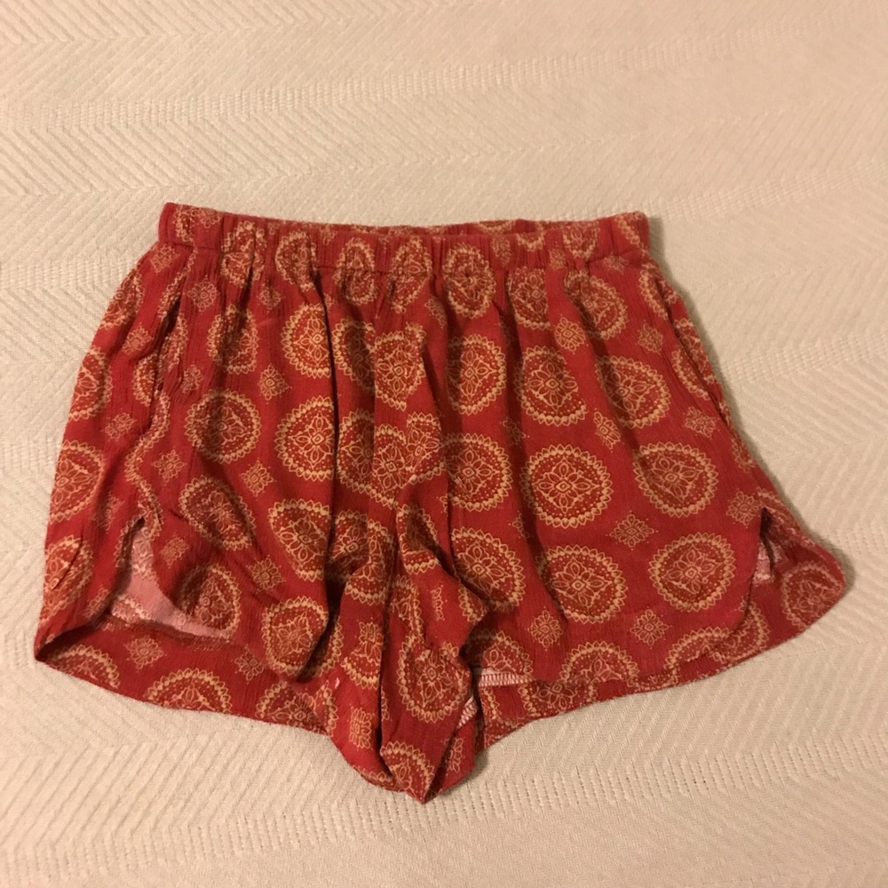 Brandy Melville pocket shorts
